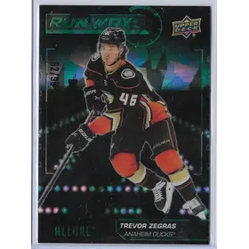 2022-23 Allure Runways Green #RW-8 Trevor Zegras (62/99)