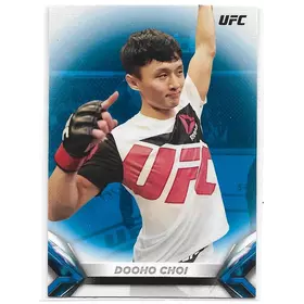 2018 Topps UFC Knockout Blue #91 Dooho Choi (01/99)