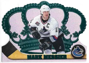 1997-98 Crown Royale Emerald Green #136 Mark Messier