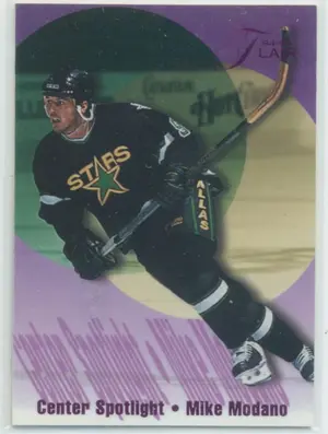 1994-95 FLEER FLAIR - MIKE MODANO #9 CENTER SPOTLIGHT
