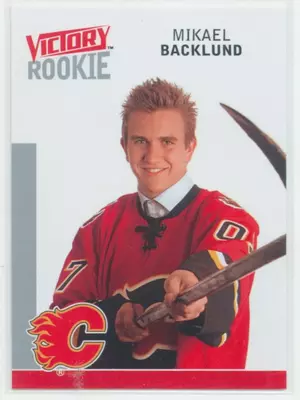 2009-10 VICTORY - MIKAEL BACKLUND #211 ROOKIE