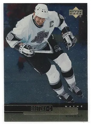 1999-00 UD Gold Reserve #10 Wayne Gretzky