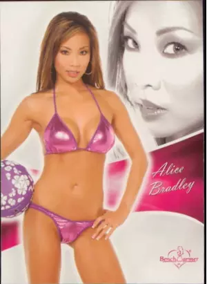 2011 Benchwarmer Bubblegum - Alice Bradley #48