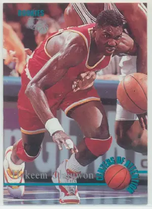1995 Classic Rookies - Hakeem Olajuwon #108 Centers of Attention
