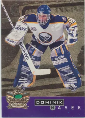 1995-96 PARKHURST INTERNATIONAL - DOMINIK HASEK #5 CROWN COLLECTION GOLD