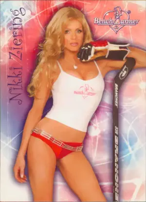 2006 Benchwarmer - Nikki Ziering #1