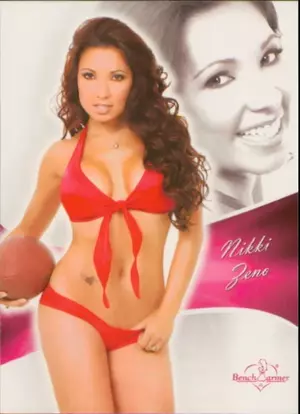 2011 Benchwarmer Bubblegum - Nikki Zeno #63