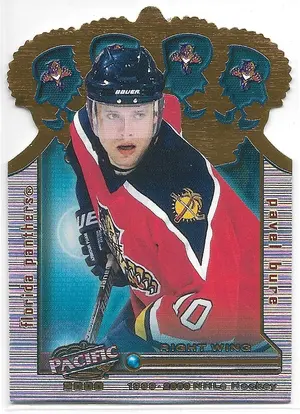 1999-00 Pacific Gold Crown Die-Cuts #19 Pavel Bure