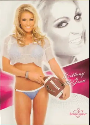 2011 Benchwarmer Bubblegum - Brittany McGraw #81