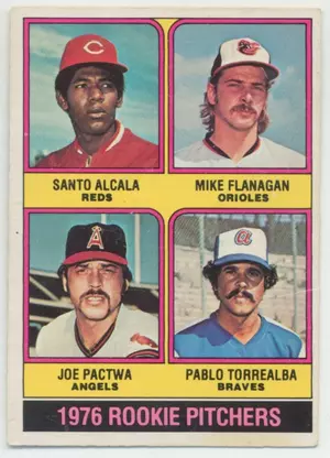 1976 O-Pee-Chee - Santo Alcala/Mike Flanagan/Joe Pactwa/Pablo Torrealba #589 Rookie Pitchers⚠️